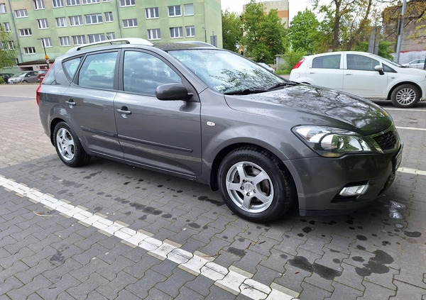 Kia Ceed cena 19800 przebieg: 171675, rok produkcji 2010 z Łódź małe 137